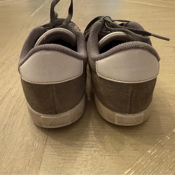 adidas‎ VL Court Gray School Casual Shoes kids Shoes Size 4 - Picture 6 of 10